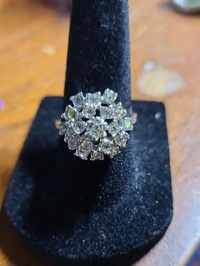 14k Vintage-style Diamond Cluster Cocktail Ring